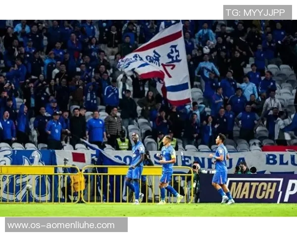 上港与申花激战回顾精彩视频集锦尽览比赛亮点与精彩瞬间 上港与申花激战回顾精彩视频集锦尽览比赛亮点与精彩瞬间