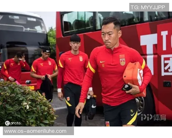 国足U19迎战菲律宾队全力争胜展现青春风采与拼搏精神